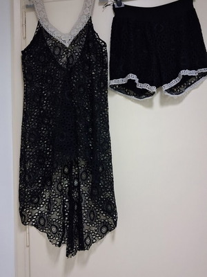 Black Woman beach set dress and shorts used, size S