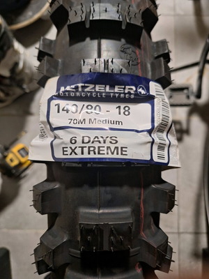 Μοτοκρος λάστιχα καινούργια