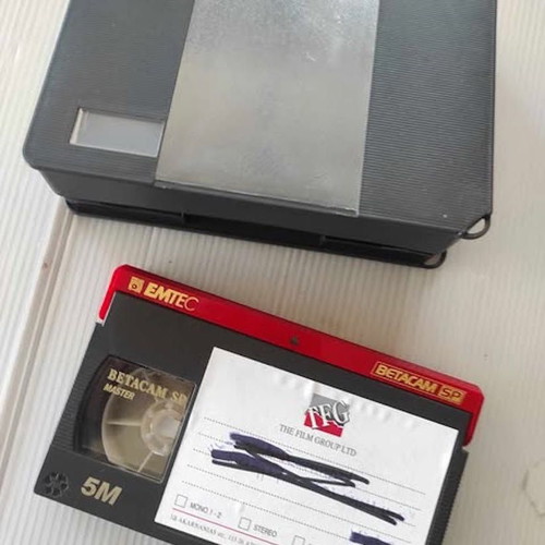 Betacam cassette like new in its case