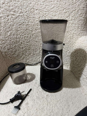 Adler AD4448 electric coffee grinder