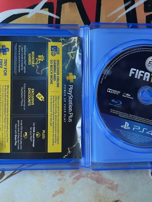 FIFA 18 PS4 used without manual