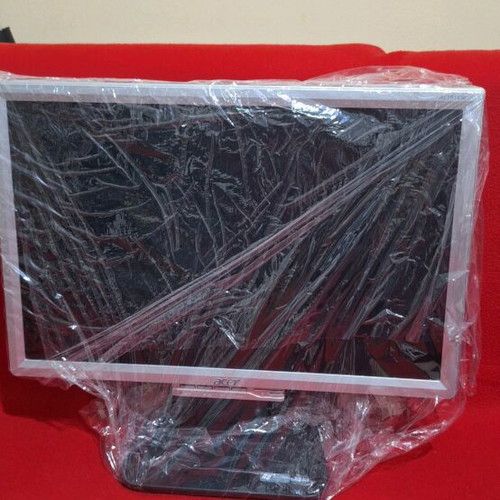 Acer AL1916W As 19" LCD monitor used, VGA input