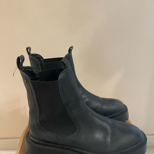 Lasocki leather boots used, size 39, black