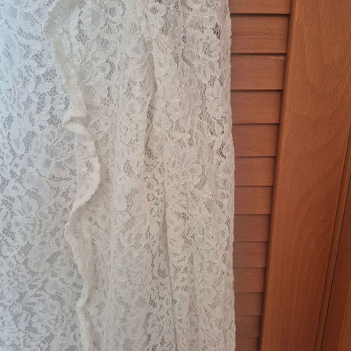 Zara Victorian Style Blouse like new with Elastic Lace
