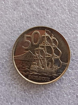 Κέρμα 50 Cents Νέα Ζηλανδία 2006 μεταχειρισμένο, Endeavour Queen Elizabeth II