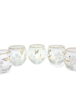Set of 5 vintage glass cognac glasses with floral motif, like new