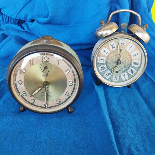 Wind-up clocks used, old, functional