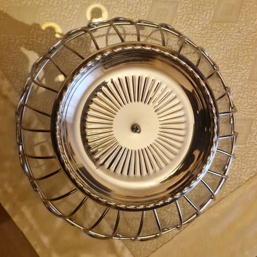 Metal basket like new