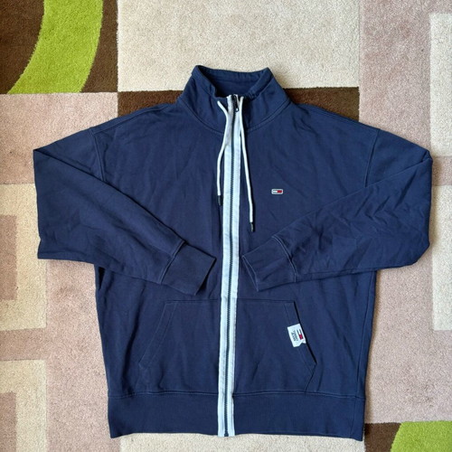 Tommy Hilfiger sweatshirt like new, size M, blue