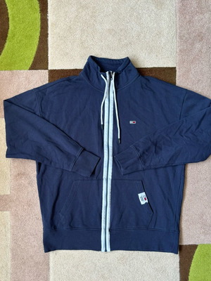 Tommy Hilfiger sweatshirt like new, size M, blue