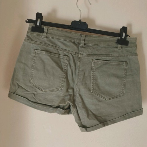Khaki shorts 38 H&M flattering women's