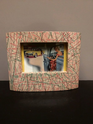 Vintage picture frame 1950 pattern like new