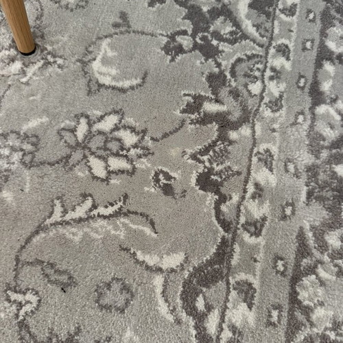 IKEA VEDBÄK rug used, 170×230 cm, modern light gray design