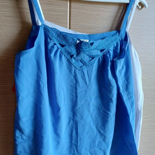 Tops white and blue new, size M