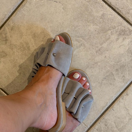 Labrini slippers size 37 like new, gray