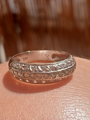 White gold 585 ring with zirconia, 17 mm, 3.5 grams