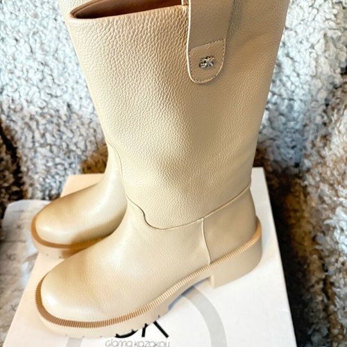Gianna Kazakou boots new, size 38, beige