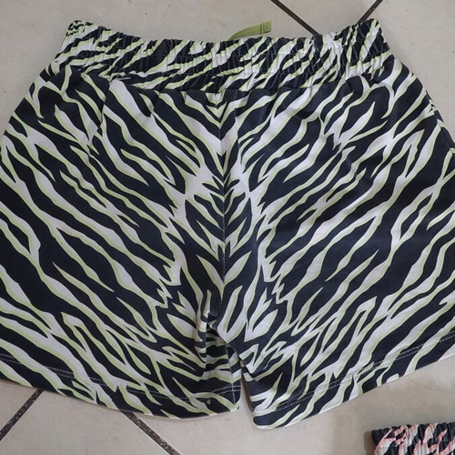 Trax kids shorts used, size 152 cm, pink and green, pack of 2