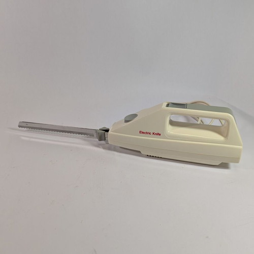 Electric kitchen knife used with 2 double serrated blades and wall mount