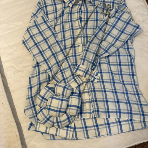 Checked shirt like new, white and blue, one size