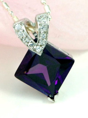Fashion 925 silver pendant with amethyst crystal new