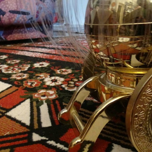 Collectible clock like new with lighting and rotating solinas