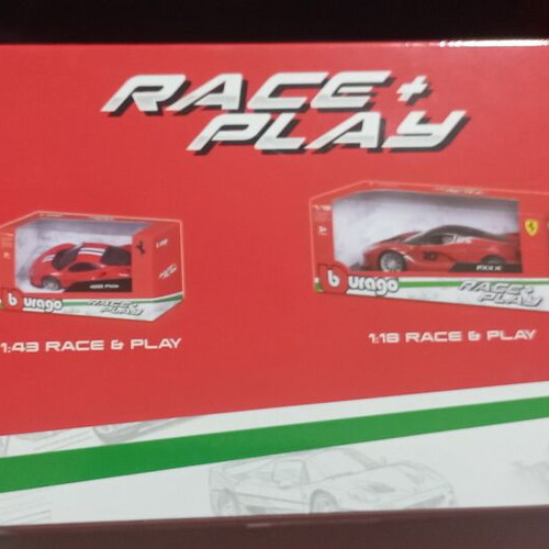 Burago Ferrari 488 Pista 1/24 diecast model new