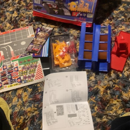 Parking lot toy garage set new, car playset