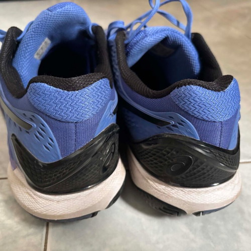 ASICS Gel-resolution 9 men's tennis shoes like new, size 44