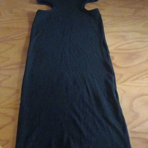 Pull & Bear elastic midi dress size S like new with side cat out
