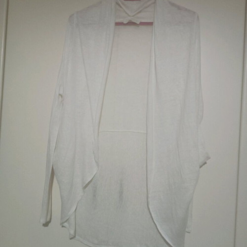 Zara white cardigan like new, spring with side pockets