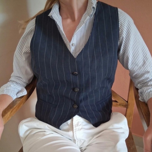 Massimo Dutti linen vest like new, size L, white and blue