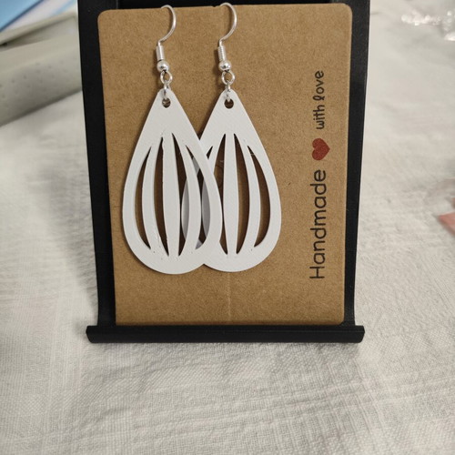 Drop earrings with straight lines 3D printing made to order