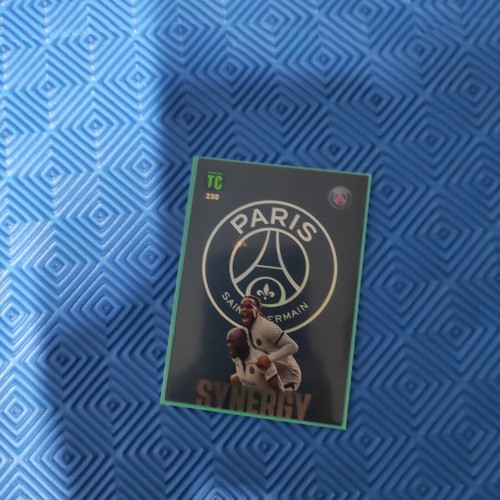 Football synergy cards like new