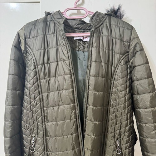 Long quilted jacket with hood like new, khaki, size L