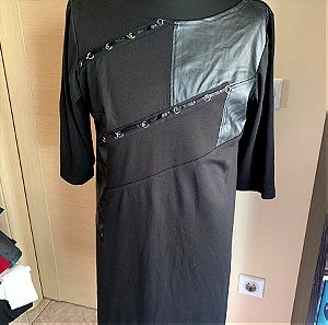 Μαύρο φόρεμα με δερμάτινες λεπτομέρειες, μάκρος 98, μασχάλη 58, μέση 60, μανίκι 44, 10 ευρώ