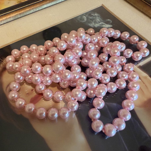 Vintage Italian long necklace with pink pearls