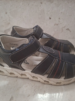 Junior blue sandals size 29 used