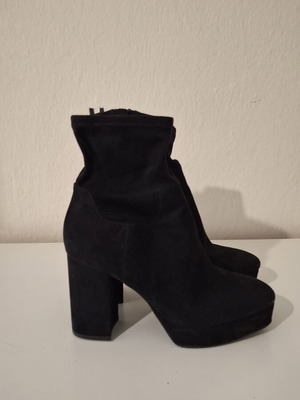 H&M black ankle boots like new, size 39, high heel and platform