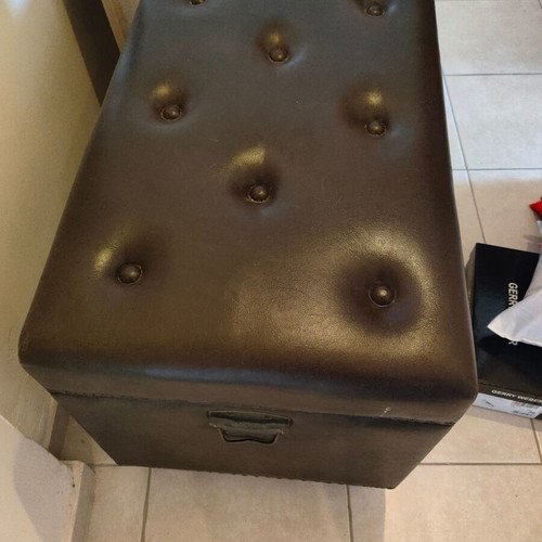 Vintage trunk like new with large storage space
