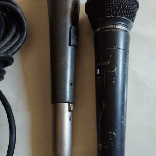 Unidyne B and Carol Dunamic Udm-525 microphones used, pack of 2