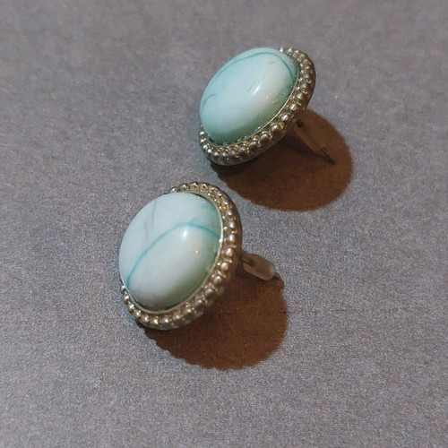Vintage stud earrings with stone like new, turquoise and gold color