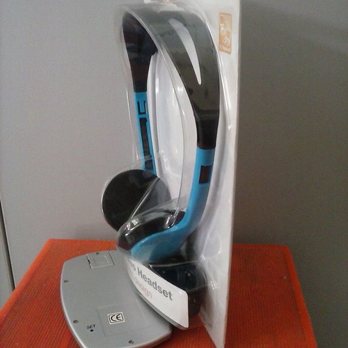 BasicXL Portable Stereo Headset with Microphone
