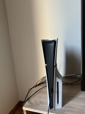 PlayStation 5 (PS5) με 2 χειριστήρια DualSense σαν καινούργιο