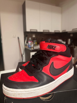 Nike Court Borough Mid 2 "Bred" like new, size 38
