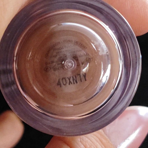 Prada Reveal Foundation new, MW50 medium warm shade