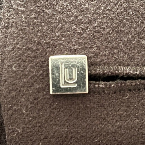 Lapel pin with LU logo like new