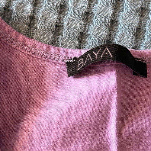 BAYA cotton sports top purple like new, one size
