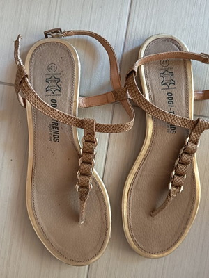 Women's sandals size 41 with leather insole like new
