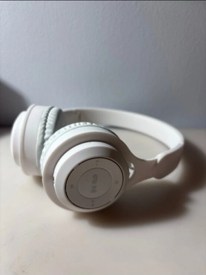 Headphones new, wireless with cable